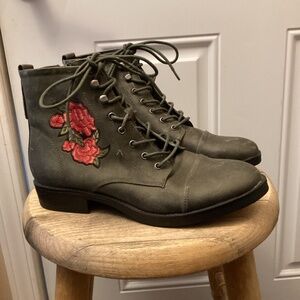 Madden Girl Gray olive Fuze Combat Boots with Roses
